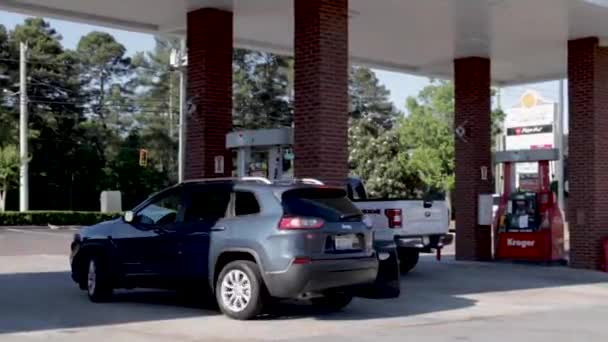 Columbia County Usa Colonial Pipeline Hack Kroger Gas Station People — Vídeo de stock