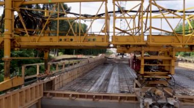 Augusta, Ga USA - 06 04: 21: Köprü inşa bölgesi - Demiryolu köprüsü ereksiyon makineleri - Hwy 1