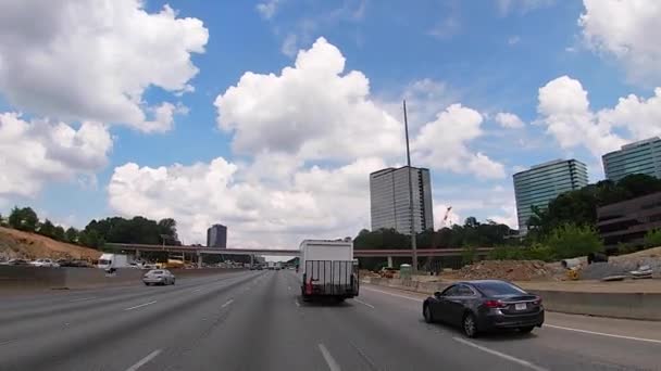 Atlanta Usa Traffic Interstate 285 Medium Traffic Buildings Buckhead Construction — Stock video