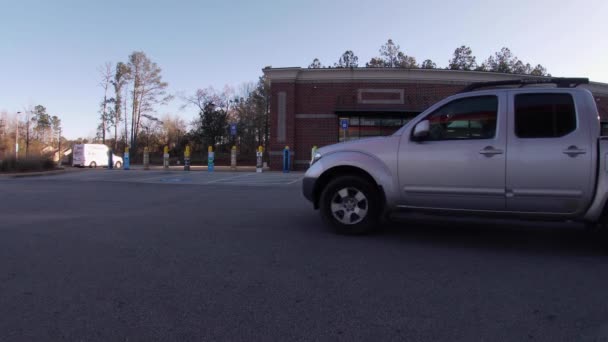 컬럼비아 Usa Convenience Store Parked Cars Truck Pass Columbia Road — 비디오