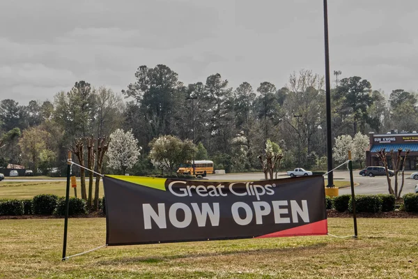Augusta Usa Great Clips Hair Salon Street Banner Now Open — Stock Photo, Image