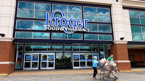 Gwinnett County, Ga USA - 07 08 20: Kroger retail grocery store building sign and people during covid-19