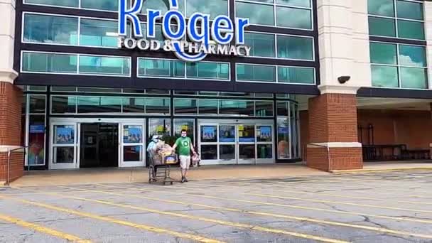 Gwinnett County Usa Luta Upp Till Kroger Butik Byggskylt Och — Stockvideo