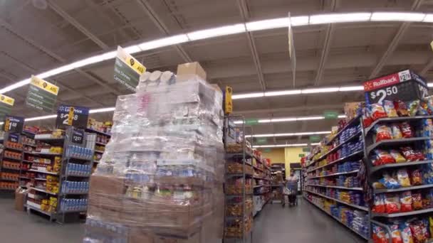 Augusta Usa Walmart Neighborhood Market Interieur Pallet Van Product Mensen — Stockvideo