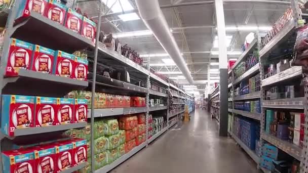 Augusta Usa Walmart Supercenter Innenpfanne Mit Müll Auf Dem Fußboden — Stockvideo