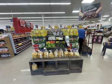 Columbia County, Ga USA - 02 05: 25: Market içi Super Bowl Lays parti sergisi