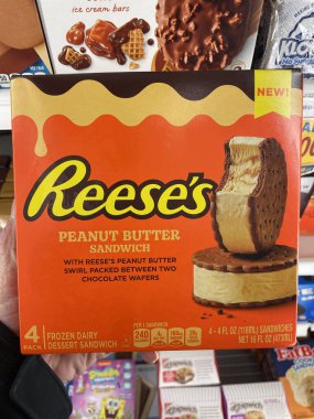 Warrenton, SC USA - 02: 12 25: Market Dondurmacısı Reeses