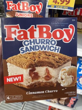 Warrenton, SC USA - 02: 13 25: Market Şişko Çocuk dondurmalı Churro Sandviçi