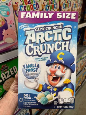 Grovetown, Ga USA - 03-21-25: Walmart perakende mağazası Capn Crunch Arctic çıtır Vanilyalı don