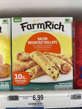 Warrenton, GA USA 05 28: 25: Market Farm Rich dondurulmuş kahvaltı dürümleri