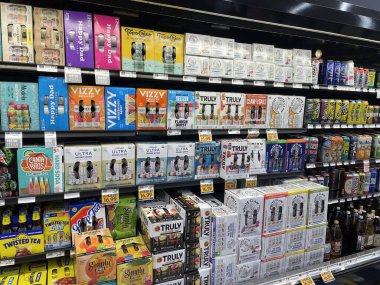 Warrenton, SC USA - 06: 13 25: Market İthalat ve yerli bira bölümü