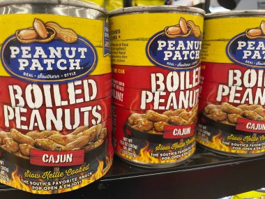 Warrenton, SC USA - 06: 21 25: Market Peanut Patch haşlanmış fıstık konservesi