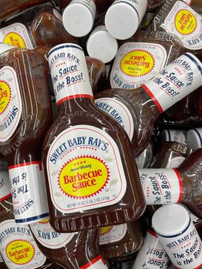 Warrenton, SC USA - 06: 27 27 25: Market Sweet Baby Rays BQ sosu