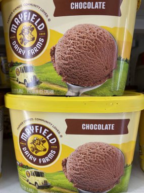 Warrenton, SC USA - 06 27 25: Market Mayfield Dondurma Çikolatası