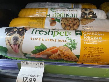 Warrenton, SC USA - 07 01: 25: Market Fresh Pet dondurulmuş köpek maması