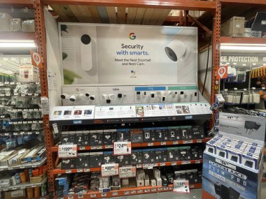 Lakeland, Fla USA - 128 28 25: Home Depot perakende mağazası Google güvenlik merkezi
