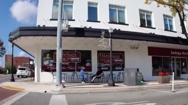 Lakeland, Fla USA - 128 28 25: Lakeland şehir merkezi Florida sokak tava pazarı ve lezzetli kahve