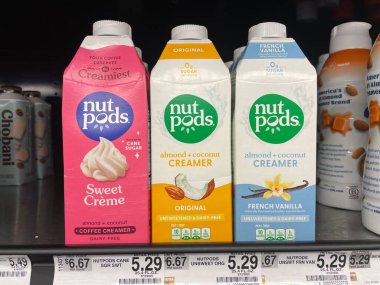 Warrenton, SC USA - 03: 22 25: Market Nut Pod süt süt ürünleri çeşitliliği ve fiyatları