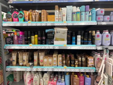 Lakeland, Fla USA - 12. 04: Walmart Lakeland Florida cilt bakımı ve fiyatlar