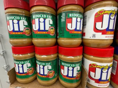 Warrenton, Ga USA - 04: 20 25: Market Jif yağlı fıstık ezmesini azalttı