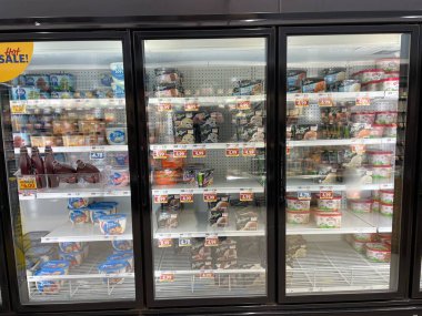 Warrenton, Ga USA - 09: 20 25: Market dondurmacı Breyers ve Turkey Hill 'i havaya uçurdu