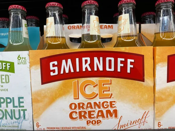 Warrenton, Ga USA - 04: 20 25: Market Smirnoff Şarap Soğutucu Portakal Kreması