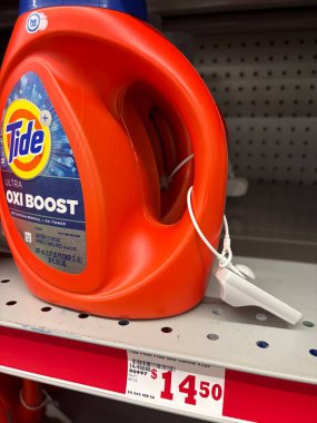 Lakeland, Fla USA - 01: 15 26: Aile Doları Anıtı BLVD güvenlik kilidi çamaşır deterjanı kapalı