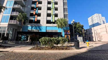 Tampa, Fla USA - 01 28 26: Tampa şehir merkezi modern sanat deco binası ve şehir manzarası