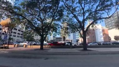 Tampa, Fla USA - 028: Tampa şehir merkezi Florida Sabah erken saatlerde Cityscape binaları park ve trafik