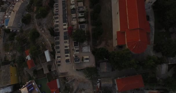 Aérea, vista superior de la ciudad medieval en destino turístico, croacia . — Vídeo de stock