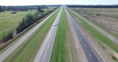 Hava dron sahne karayolu kırsal kesimde.