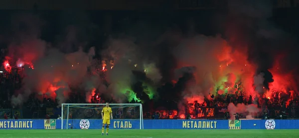 Metalista - Dnipro. Nono dia de jogo da Premier League ucraniana. Kharkiv, Ucrânia. 27 de setembro de 2015 . — Fotografia de Stock