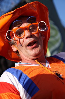 Kharkiv Euro 2012 sırasında Hollanda futbol fanlar. Ukrayna. 17 Haziran 2012.