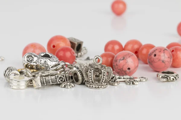 Homemade bead jewelry. — Stock Photo, Image
