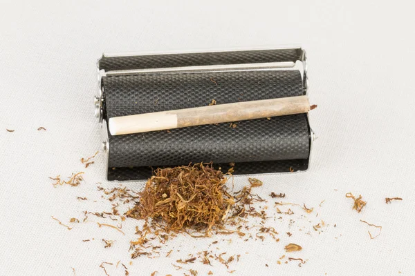 Rolling machine tobacco — Stock Photo, Image