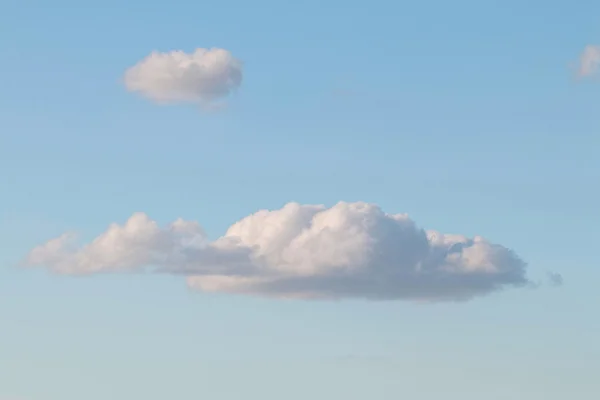 Himmel und Wolken. — Stockfoto