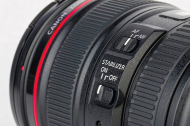 Canon objektifin ayrıntılarını.