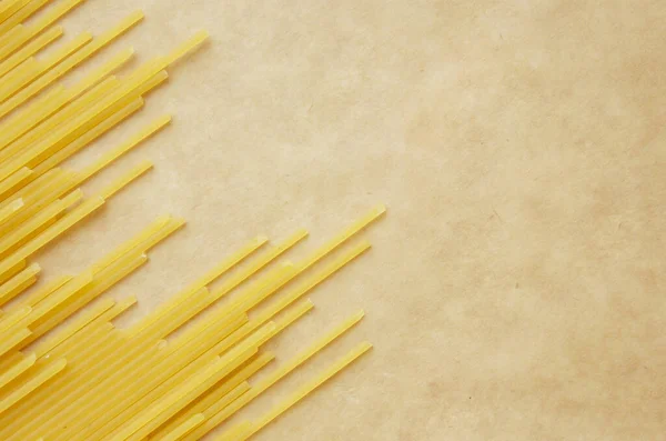 Pasta Italiana Espagueti Sobre Fondo Papel Artesanal Con Espacio Para — Foto de Stock