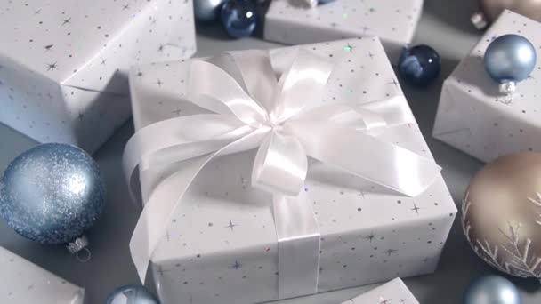 Vánoční dárek a dekorace — Stock video