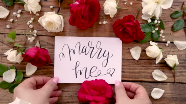 Mani Con Carta Marry — Video Stock