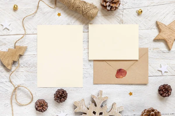 Winter Christmas Composition Cards Sealed Envelope Flat Lay Christmas New — Stock Photo, Image