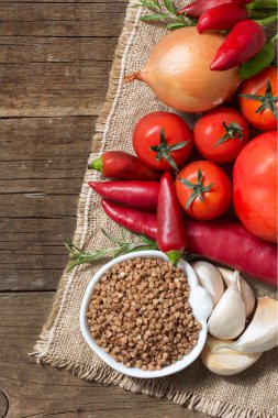 ham organik buğday ve sebze