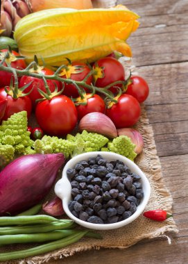 sebze ile siyah nohut