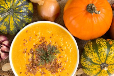 Balkabağı çorbası.