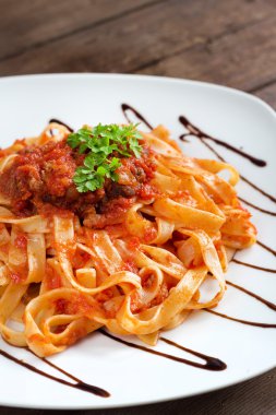 Bolonez soslu tagliatelle