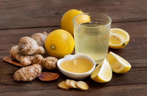Med, citron a ginger tonic — Stock fotografie
