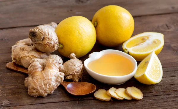 Miel, citron et gingembre — Photo