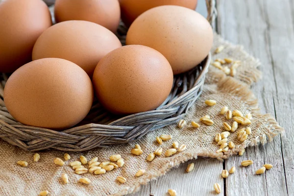 Chicken eggs — Stock Photo, Image