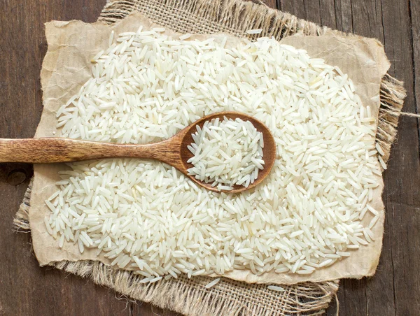 Ryż Basmati z łyżką — Zdjęcie stockowe