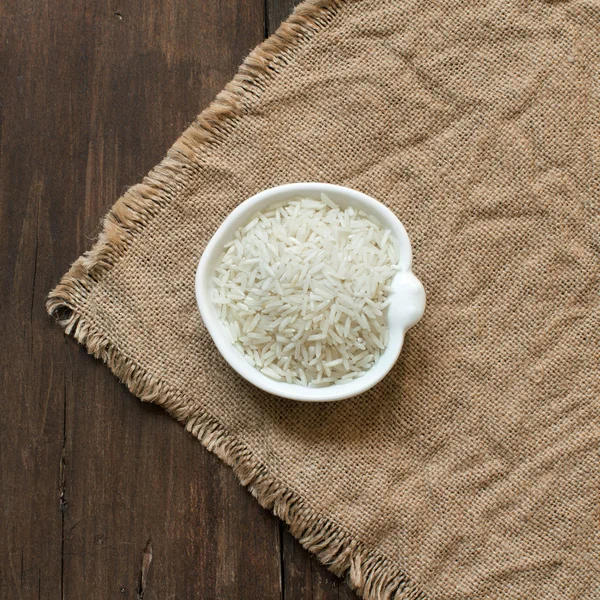 Basmati rýže v misce — Stock fotografie